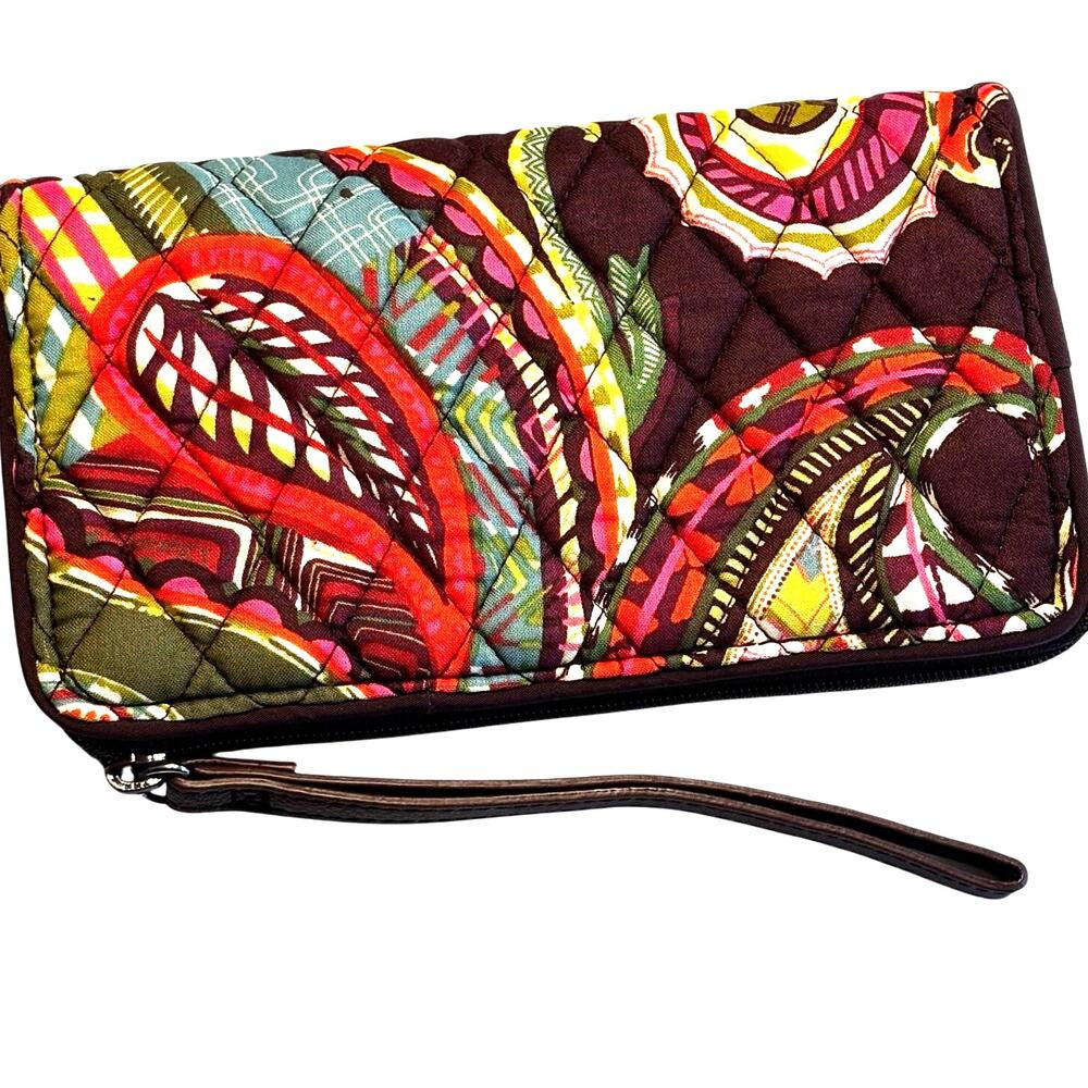 Vera Bradley wristlet wallet clutch purse quilted cotton multi color paisley